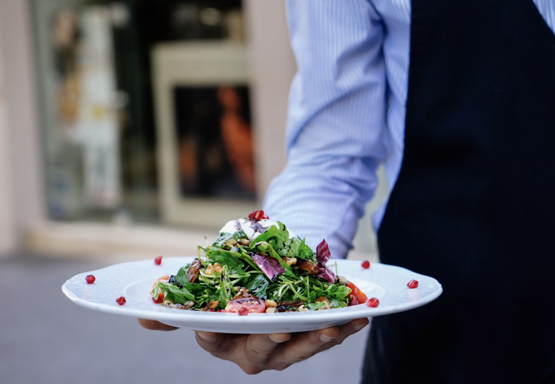 Professional Fine Dining Waiter Service